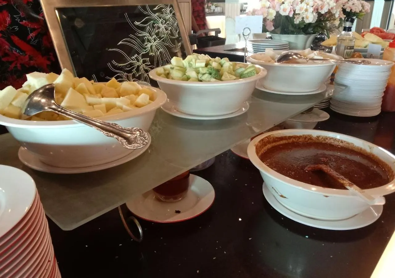 **  Langkasuka Express Hotel Kuah Malaysia