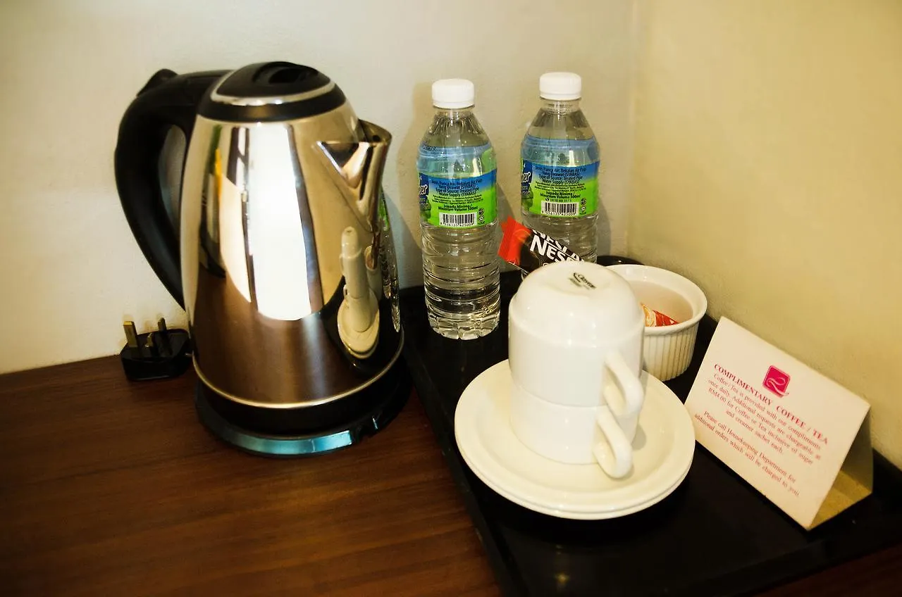 Hotel Langkasuka Express Kuah 2*,